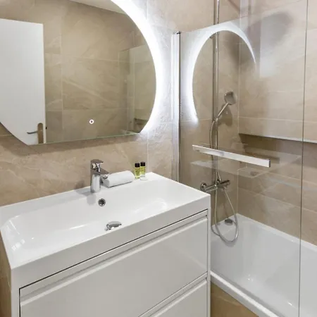 Apartamento Le Magali - Hypercentre - Parking - Spacious - Ac