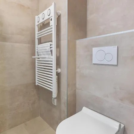 Le Magali - Hypercentre - Parking - Spacious - Ac * Le Cannet